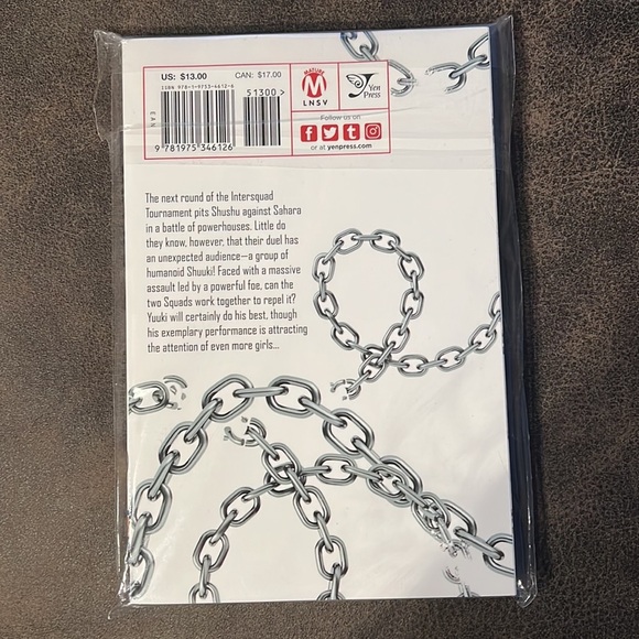 Chained Solider by Takahiro and illustrated by Yohei Takemura - Picture 2 of 2